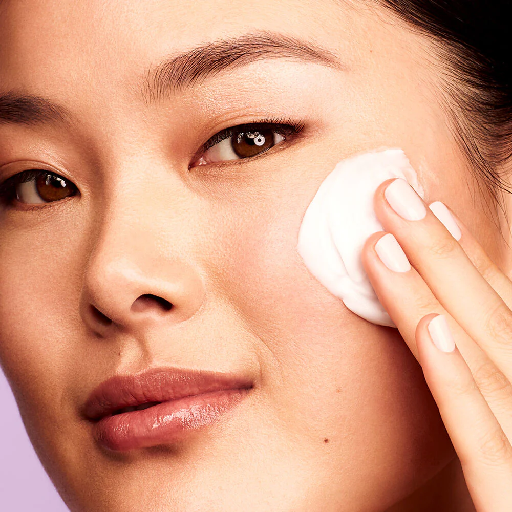 DeliKate Soothing Cleanser Mini - Image 3
