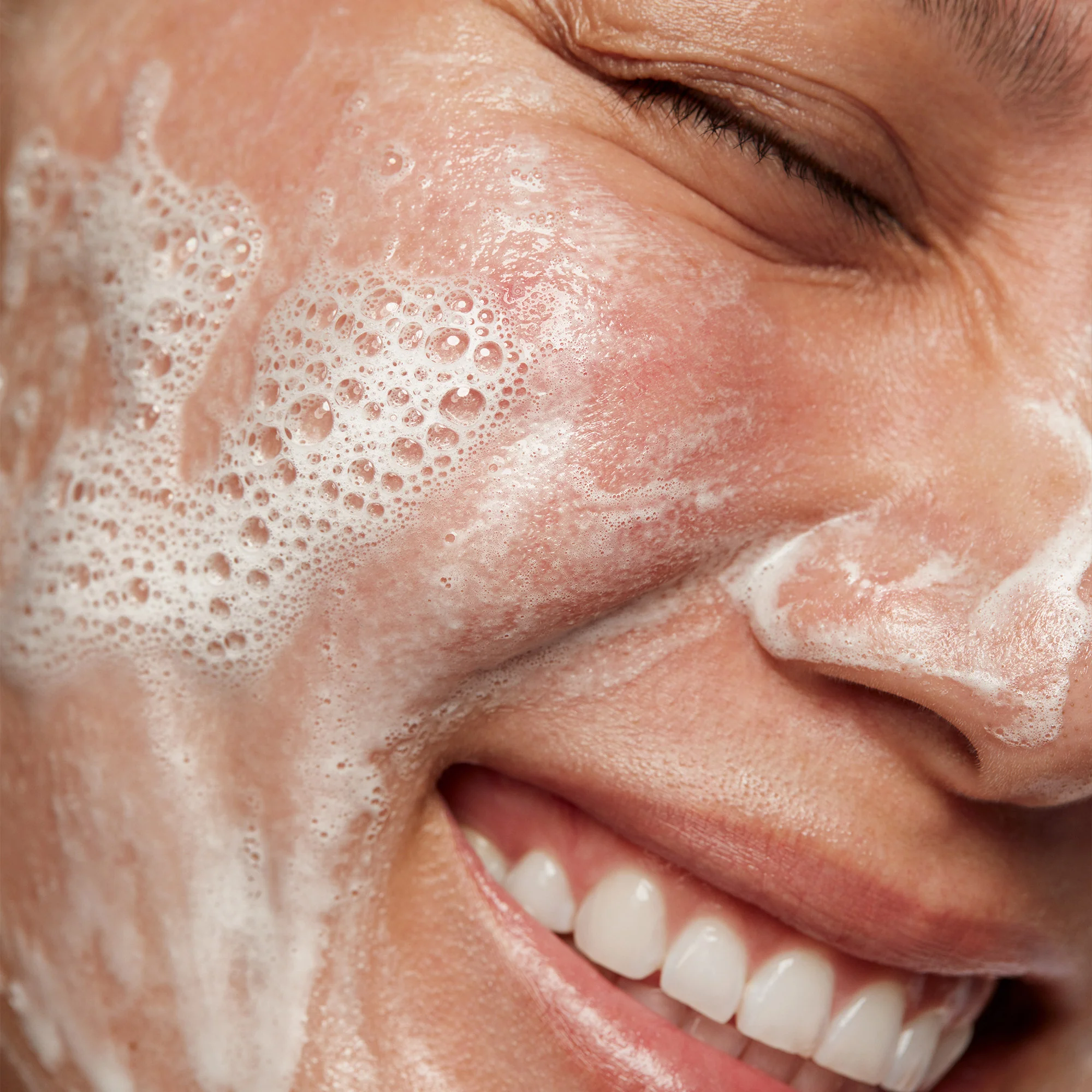 The Fast Track to Glowing Skin Duo - Image 4
